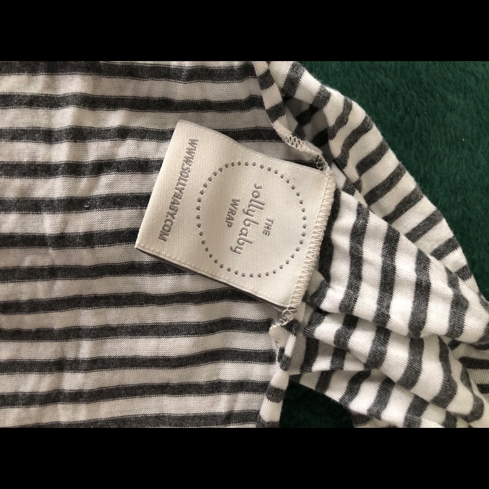 Solly baby wrap- light gray and cream